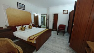 Bedroom in 3 BHK Builder Floor at Jp Nagar Phase 1 – for Rent