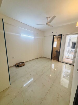 Room in 2.5 BHK Builder Floor at M3M Soulitude, Sector 89 – for Rent