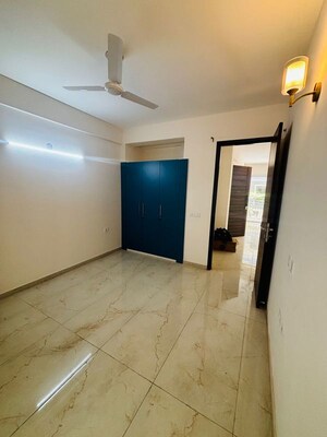 Room in 2.5 BHK Builder Floor at M3M Soulitude, Sector 89 – for Rent