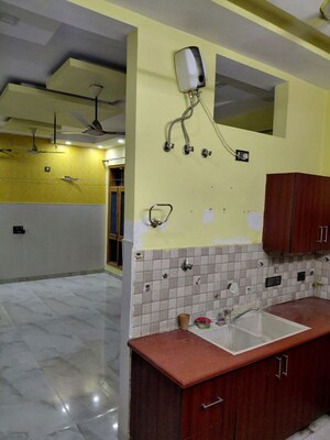 Kitchen in 2 BHK Builder Floor at Alakapuri – for Rent