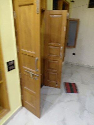 Furnished Amenities in 2 BHK Builder Floor at Alakapuri – for Rent