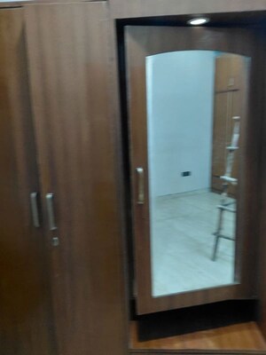 Room in 2 BHK Builder Floor at Alakapuri – for Rent