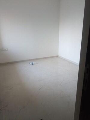 Room in 4 BHK Apartment at Birla Vanya, Kalyan West – for Rent
