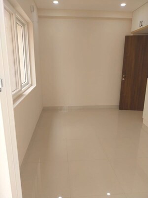 Room in 2 BHK Apartment at Greenspace Celestial, Kokapet – for Rent