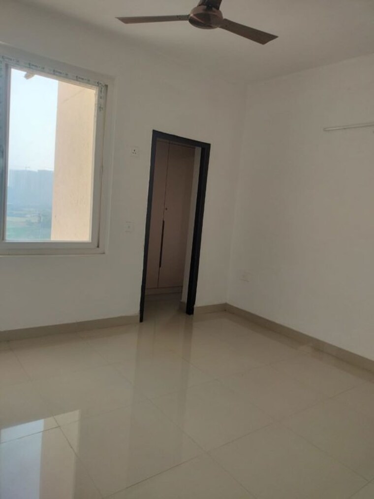Room, avs-orchard 4 Bedroom 2450 Sq.Ft. Apartment In Sector 77 Noida 10789321