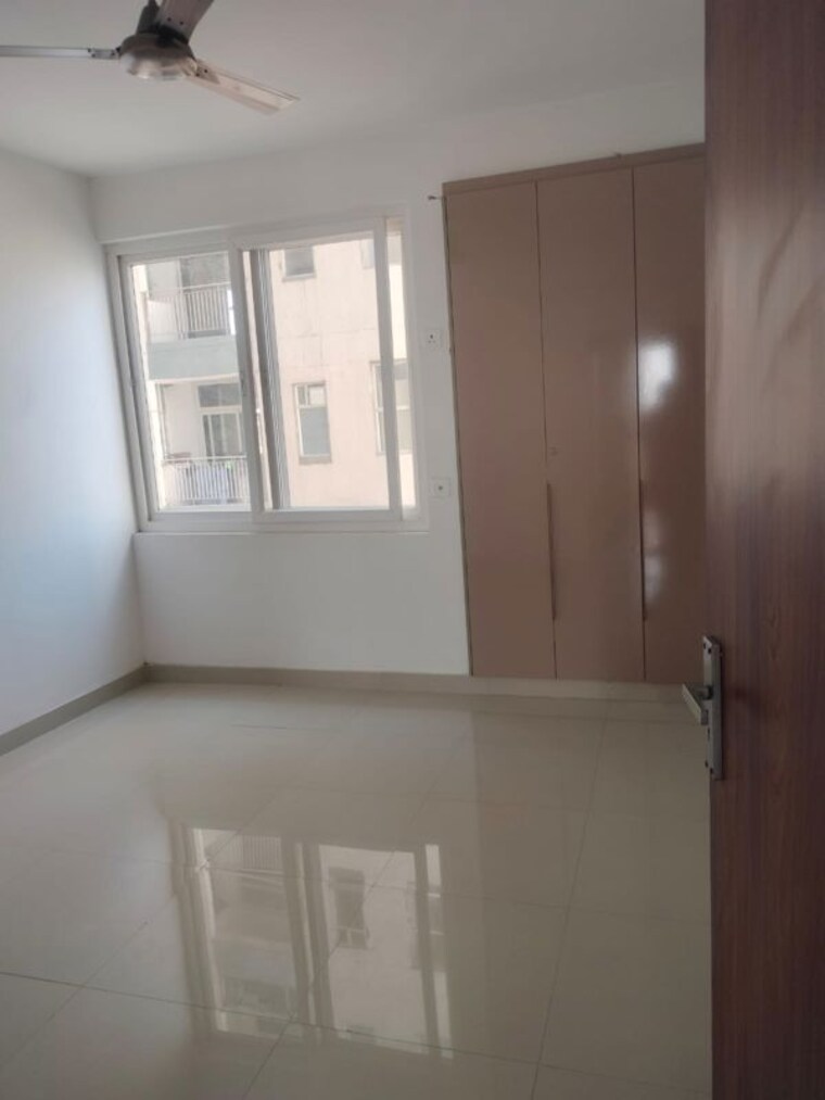 Room, avs-orchard 4 Bedroom 2450 Sq.Ft. Apartment In Sector 77 Noida 10789321