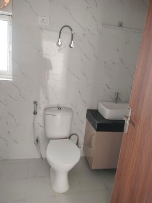 Bathroom in 4 BHK Apartment at AVS Orchard, Sector 77 – for Rent