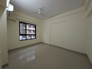 Room in 2 BHK Apartment at Godrej Prime, Chembur – for Rent