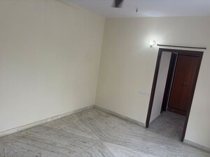 Room in 3 BHK Apartment at Richmond Premier, Richmond Road – for Rent