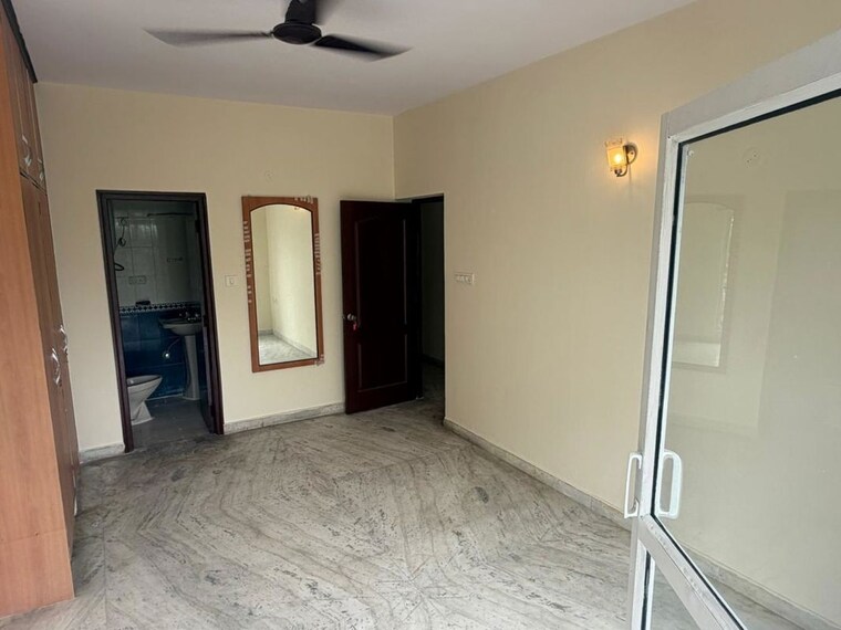 Room, richmond-premier 3 Bedroom 2100 Sq.Ft. Apartment In Richmond Road Bangalore 10789376