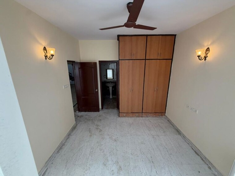 Room, richmond-premier 3 Bedroom 2100 Sq.Ft. Apartment In Richmond Road Bangalore 10789376
