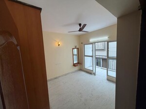 Room in 3 BHK Apartment at Richmond Premier, Richmond Road – for Rent