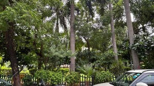 6 BHK Independent House – Garden View at Sector 35 - for Sale