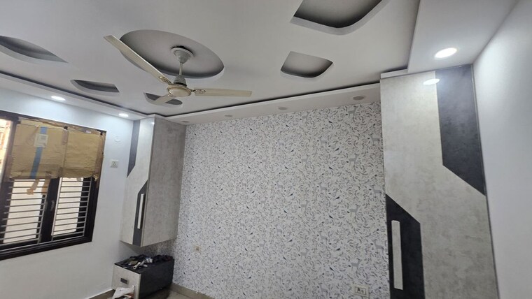 Bathroom, uttam nagar 2 Bedroom 60 Sq.Yd. Builder Floor In Uttam Nagar Delhi 10789409
