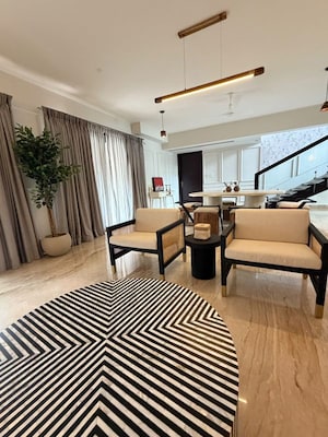 Team Area in 5 BHK Villa at Embassy Grove, Kodihalli – for Rent