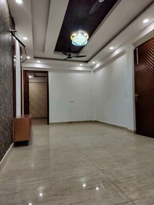 Room in 3 BHK Apartment at Amrapali Verona Heights, Tech Zone 4 Greater Noida – for Sale