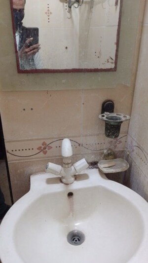 Bathroom in 1 BHK Independent House at Sarita Vihar – for Rent