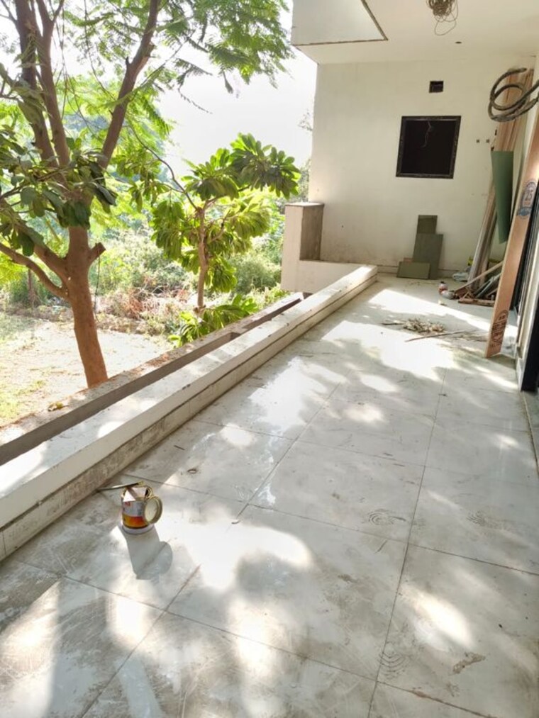 Balcony, puri-aman-vilas 4 Bedroom 410 Sq.Yd. Builder Floor In Sector 89 Faridabad 10789435