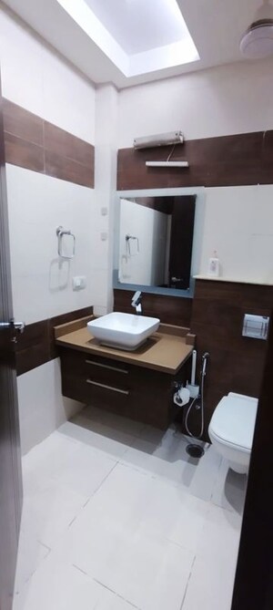 Team Area in 3 BHK Builder Floor at Jangpura – for Rent