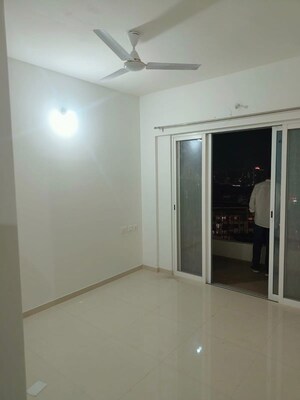 Room in 2.5 BHK Apartment at K Raheja Sterling, Mohammadwadi – for Rent