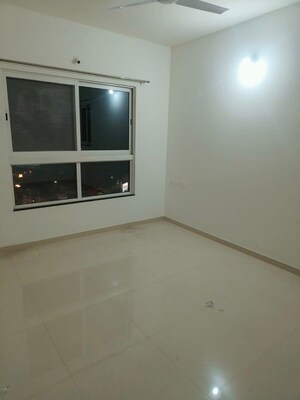 Room in 2.5 BHK Apartment at K Raheja Sterling, Mohammadwadi – for Rent