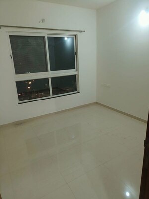 Room in 2.5 BHK Apartment at K Raheja Sterling, Mohammadwadi – for Rent