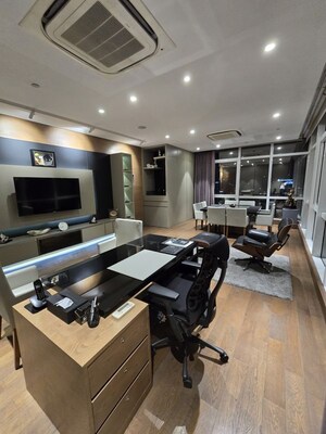 Team Area in  Office Space at Satra Plaza, Vashi Sector 19d – for Rent