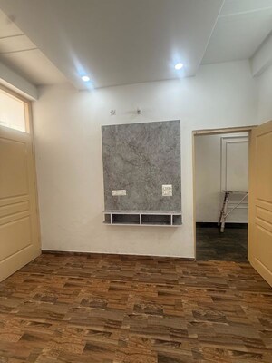 Room in 3 BHK Apartment at NK Savitry Enclave, Vip Road – for Rent