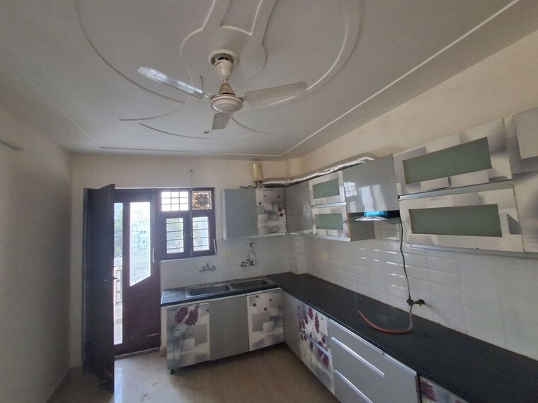 Kitchen, khushboo-cghs 3 Bedroom 3150 Sq.Ft. Builder Floor In Sector 9a Gurgaon 10789476