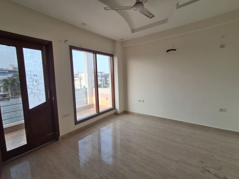 Room, khushboo-cghs 3 Bedroom 3150 Sq.Ft. Builder Floor In Sector 9a Gurgaon 10789476