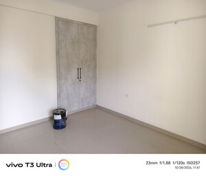 Room in 4 BHK Apartment at Amrapali Verona Heights, Tech Zone 4 Greater Noida – for Rent