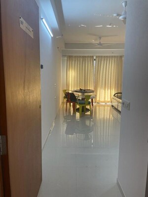 2 BHK Apartment For Rent in Amanora Sterling Towers, Hadapsar
