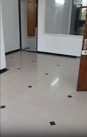 Room in 3 BHK Builder Floor at Sector 57 – for Sale