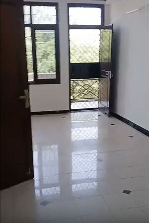 Room in 3 BHK Builder Floor at Sector 57 – for Sale
