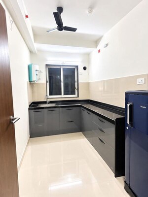 Kitchen in 2.5 BHK Apartment at Amrut Apartment	Matunga East, Matunga East – for Rent