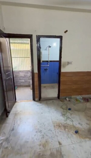 Room in 3 BHK Builder Floor at Akriti Complex, Vaishali Sector 6 – for Sale