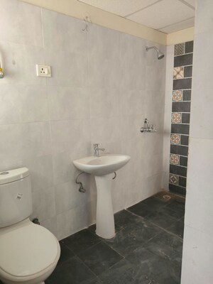 Bathroom in 2.5 BHK Apartment at VIctoryone Amara, Sector 16 Greater Noida – for Sale