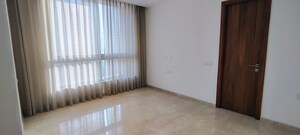 Room in 4 BHK Apartment at Hiranandani Lake Encalve Glenridge, Ghodbunder Road – for Sale
