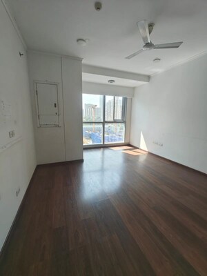 Room in 4 BHK Apartment at Bombay Realty Island City Center ICC, Wadala – for Sale