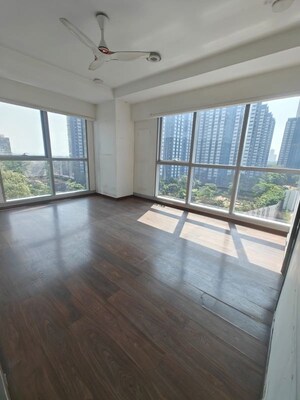 Room in 4 BHK Apartment at Bombay Realty Island City Center ICC, Wadala – for Sale