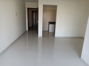 Room in 2 BHK Apartment at Mukundan Astria, Nalasopara West – for Rent