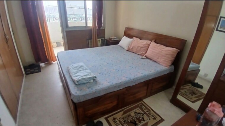 Bedroom, dlf-silver-oaks 2 Bedroom 1150 Sq.Ft. Apartment In Sector 26 Gurgaon 10789588