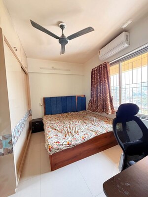 Bedroom in 2 BHK Apartment at Vascon Viola, Warje – for Rent