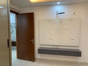 Room in 3 BHK Apartment at Godrej Meridien, Sector 106 – for Rent