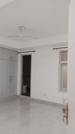 Room in 3 BHK Builder Floor at Freedom Fighters Enclave – for Rent