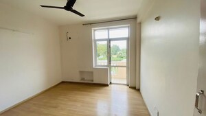 Room in 3 BHK Builder Floor at Omaxe New Chandigarh, North Mullanpur – for Rent