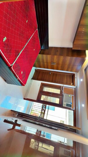 Furnished Amenities in 1 BHK Builder Floor at Freedom Fighters Enclave – for Rent