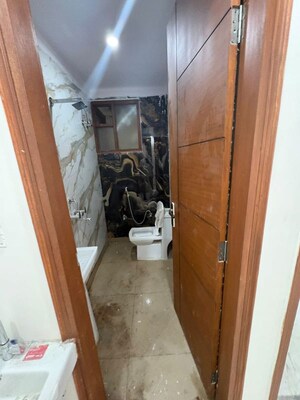 Bathroom in 3 BHK Apartment at South Delhi – for Sale