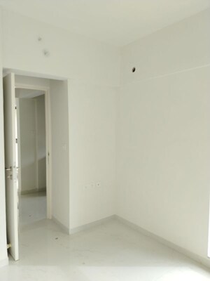 Room in 1.5 BHK Apartment at Runwal Gardens Phase 2, Dombivli East – for Rent