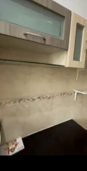 Furnished Amenities in 1 BHK Apartment at K Raheja Heights, Malad East – for Rent